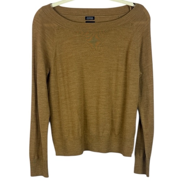 GAP Sweaters - GAP Tan Soft 100% Merino Wool Boat Neck Small Petite Sweater